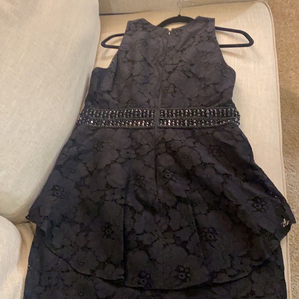 Dress - Picture 6 of 7